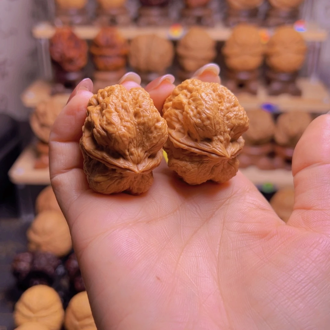 梦***醒把件桃核至尊龙脊H01、