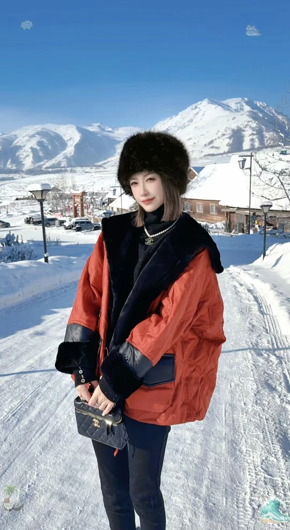 熙薇『普罗旺斯』2025冬季新款皮-毛一体国风鹅绒外套H6870