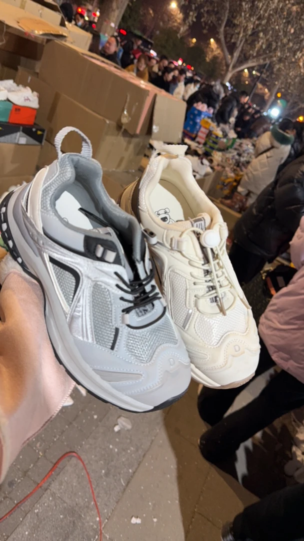 女式休闲慢跑运动时尚百搭鞋潮鞋女