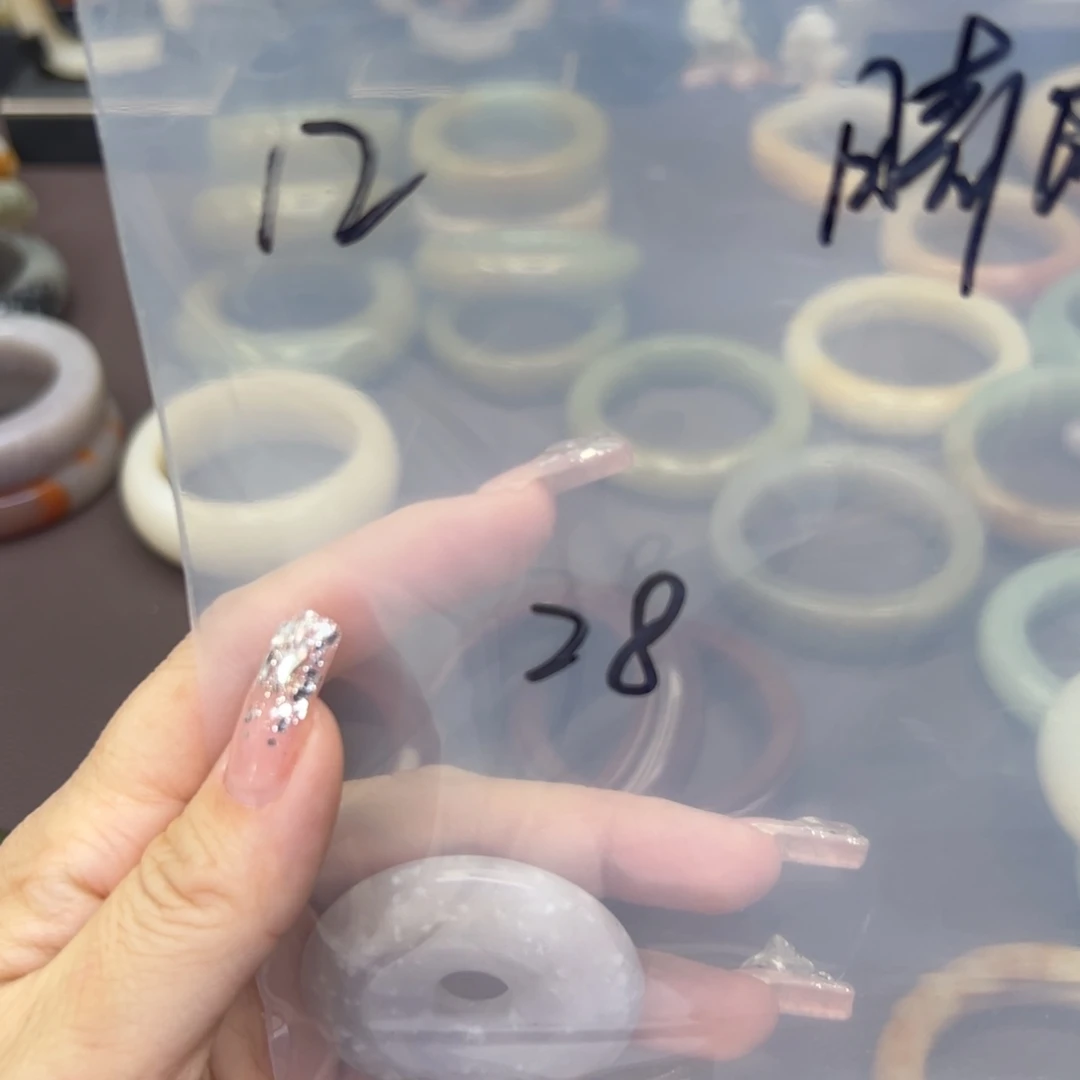 石英质玉手镯未镶嵌晴*