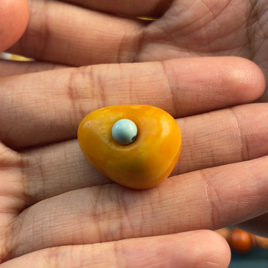 琥珀颈饰未镶嵌?*琥珀蜜蜡