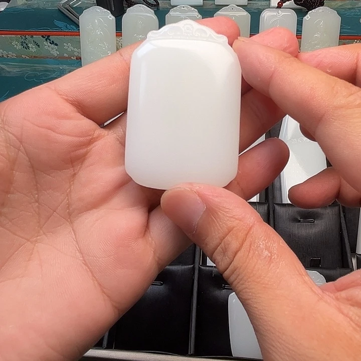 小***哥三五无事牌福利款