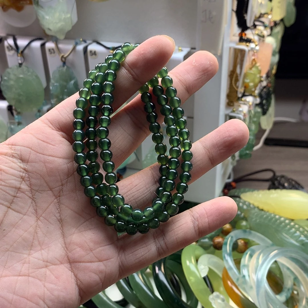 【闪购商品】蛇纹石玉未镶嵌颈饰