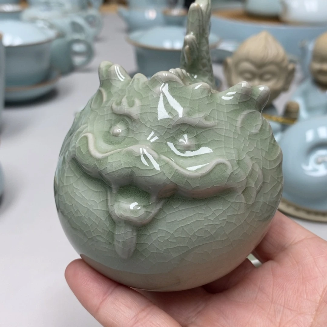 左*尊豆绿熏香炉无礼盒，