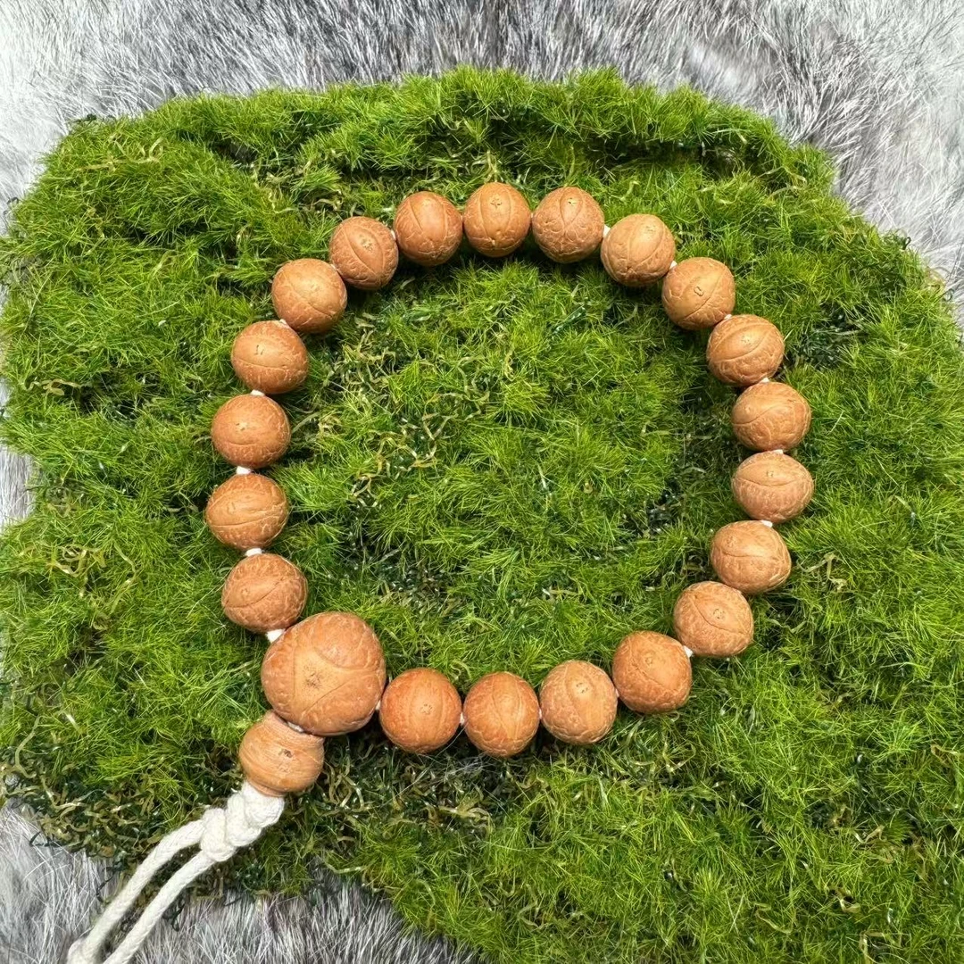 尺寸12-13mm左右精挑货头凤眼菩提手持一条多样性发货发其一