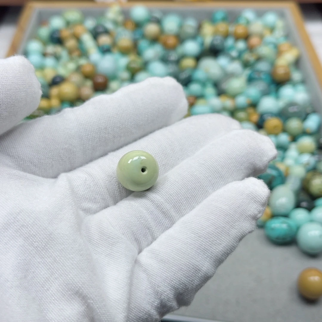 绿松石未镶嵌挂件