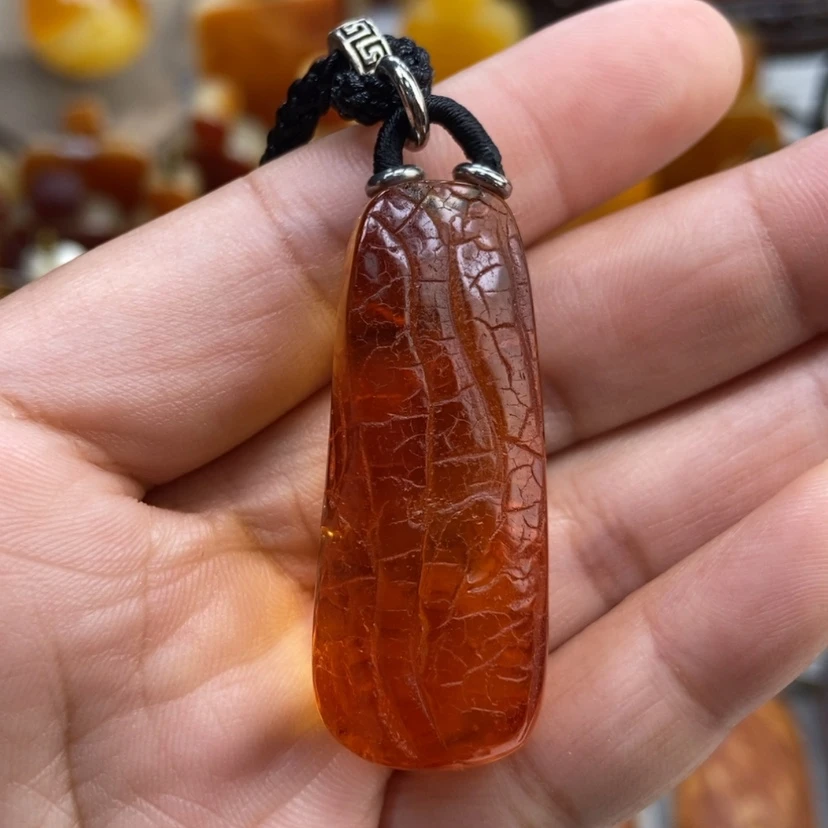 【闪购商品】琥珀颈饰未镶嵌
