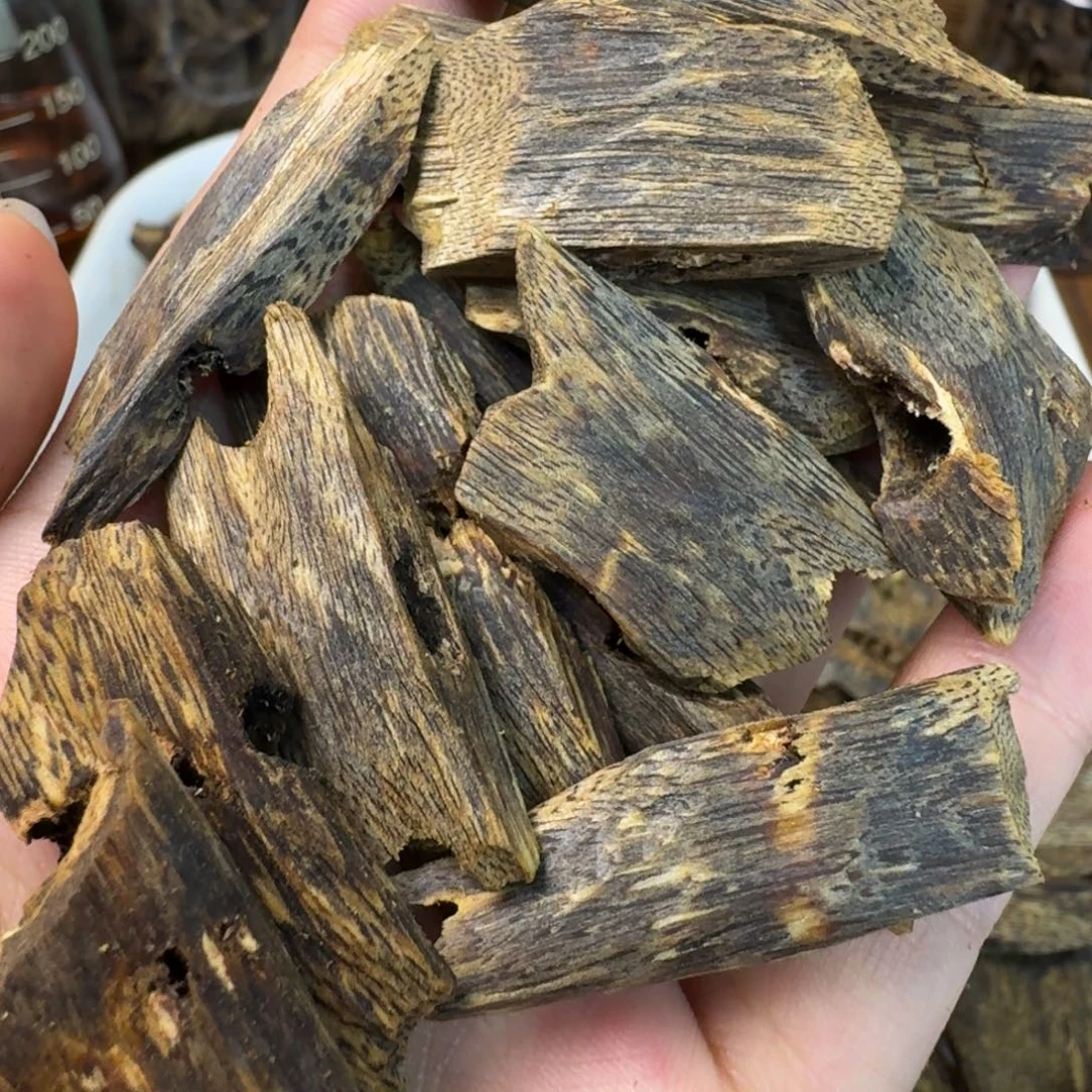 沉香沉香碎屑红骨凹身九九分沉高油块料50g