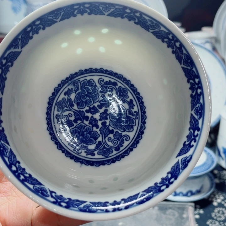 青花玲珑5寸饭碗牡丹花