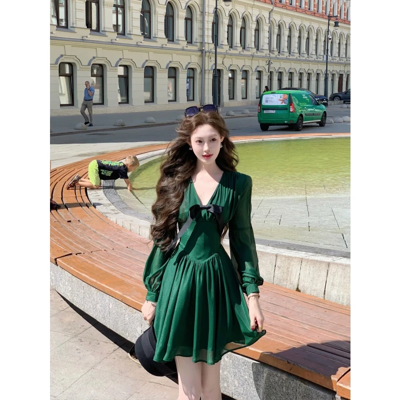 parkyeon法式清冷感贵系蝴蝶结V领连衣裙女早秋高级感漂亮裙子