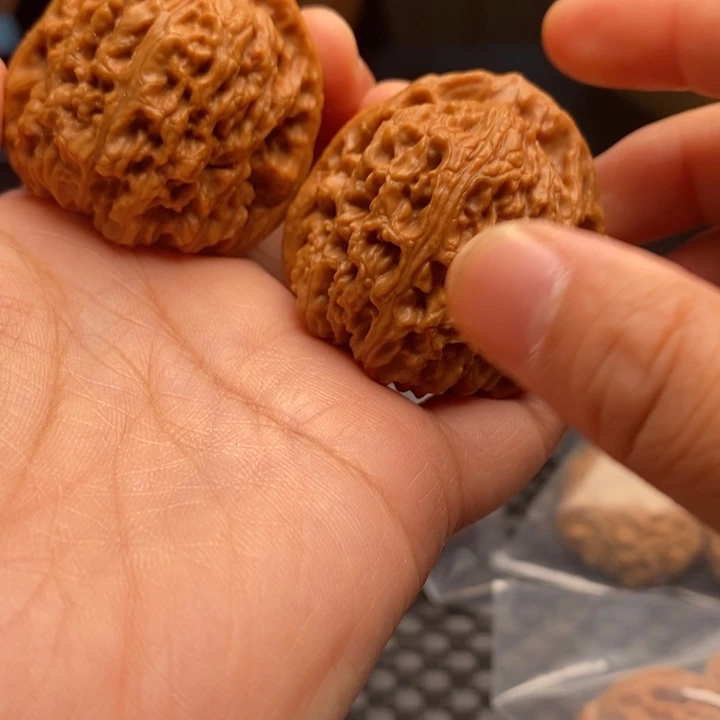 文玩核桃把件拉丝蚂蚁41尺