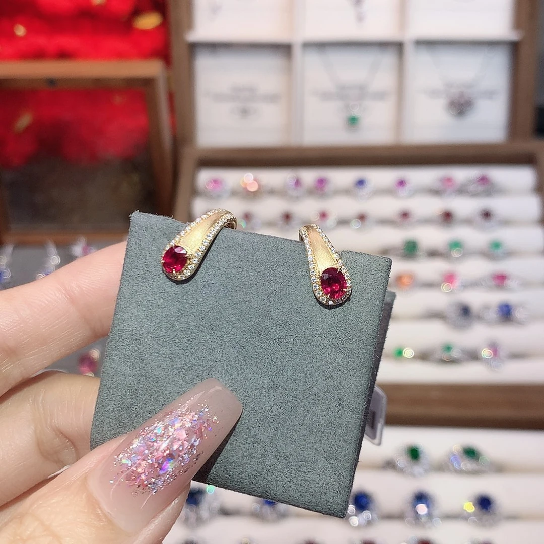 18K金镶嵌红宝石耳饰0.7ct/天然宝石/七天无理由