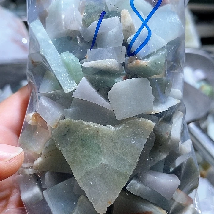 颈饰未镶嵌翡翠鱼缸料18