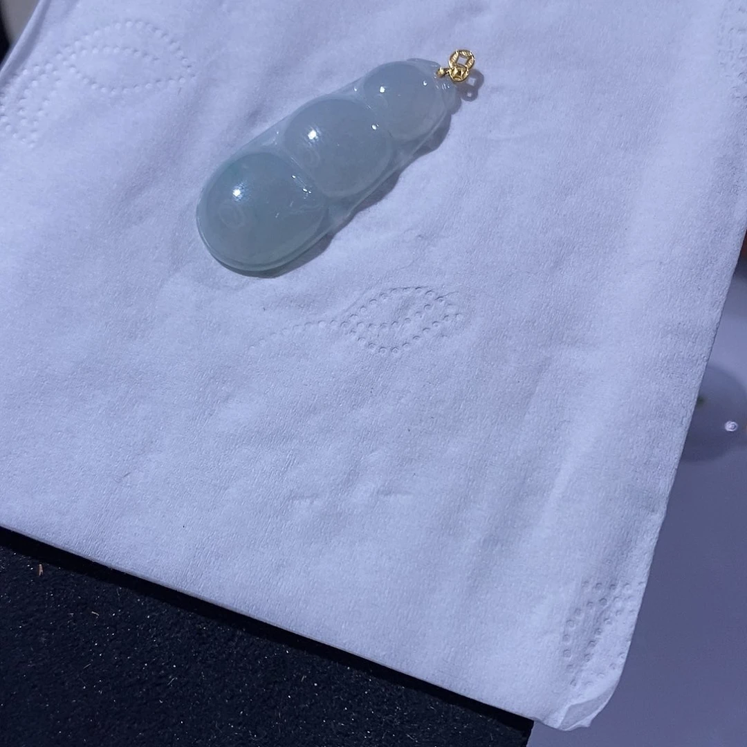 翡翠吊坠(不含链)18K金镶嵌妤****❤