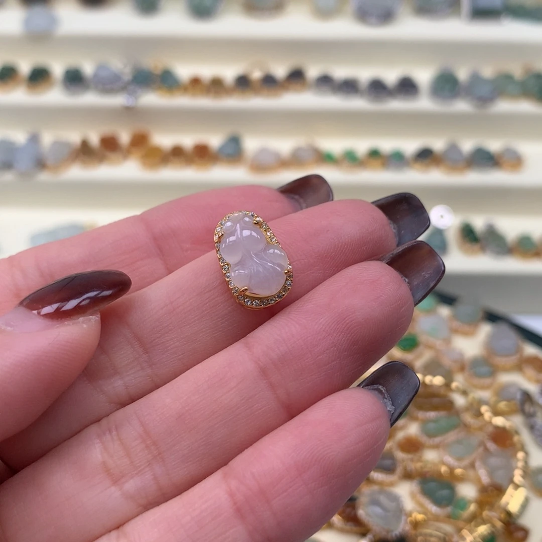 翡翠银S925镶嵌颈饰金鱼