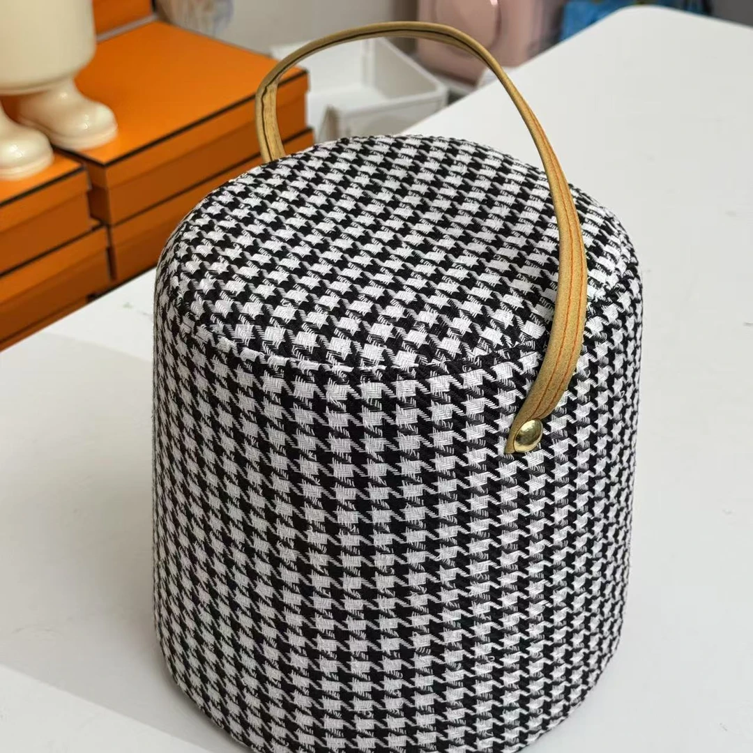 千鸟格凳子方便携带xw