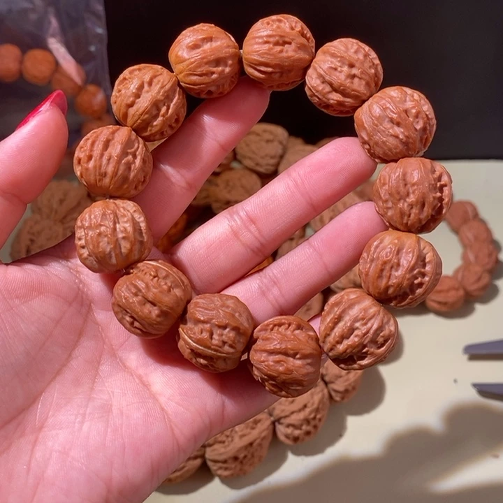 文玩核桃手串……11