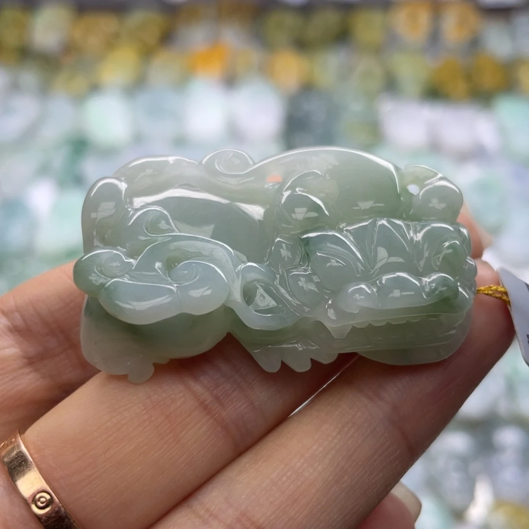 颈饰未镶嵌翡翠貔貅