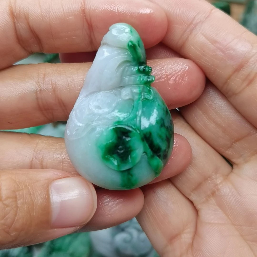 定制翡翠未镶嵌翡翠