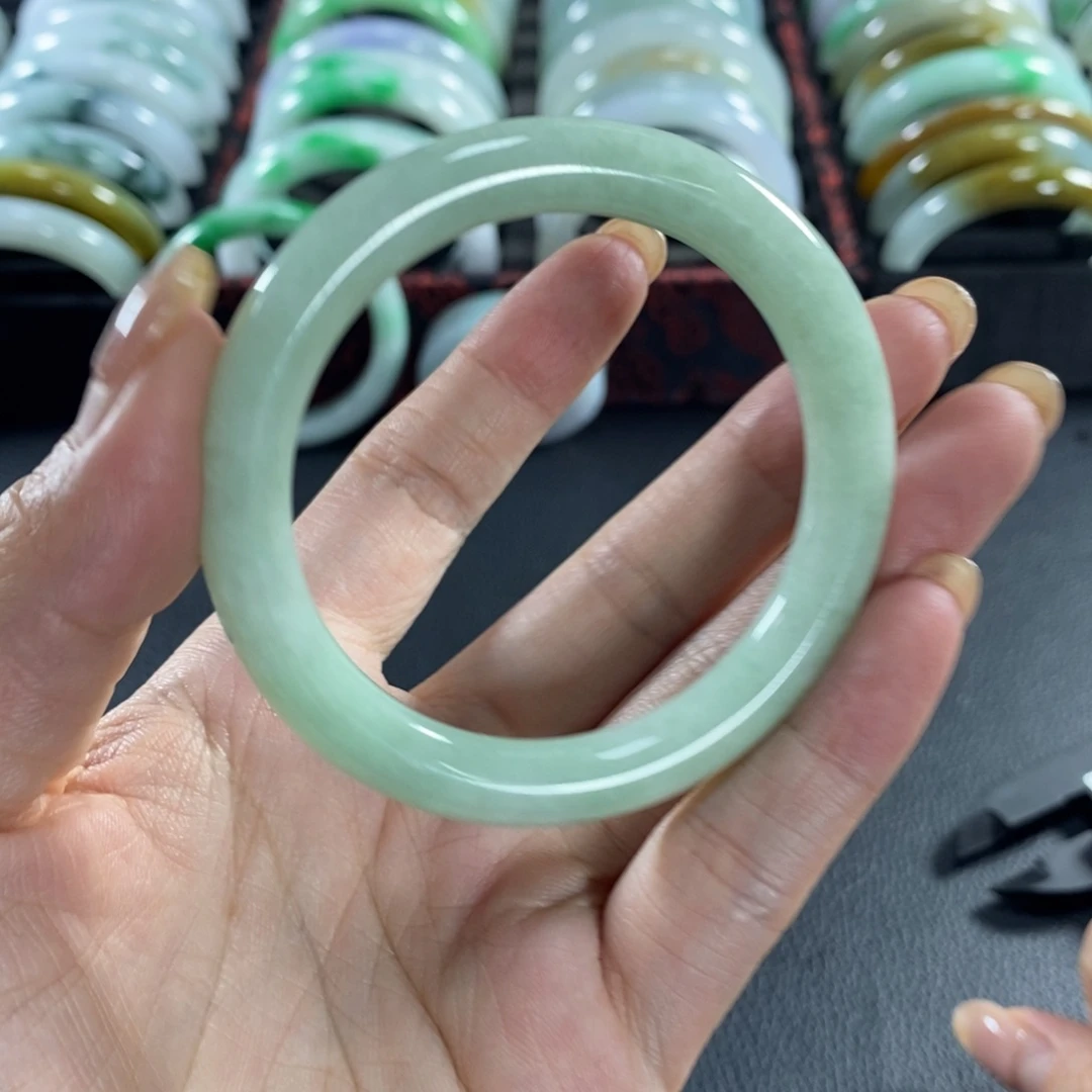 翡翠未镶嵌手镯天然翡翠手镯圆条51