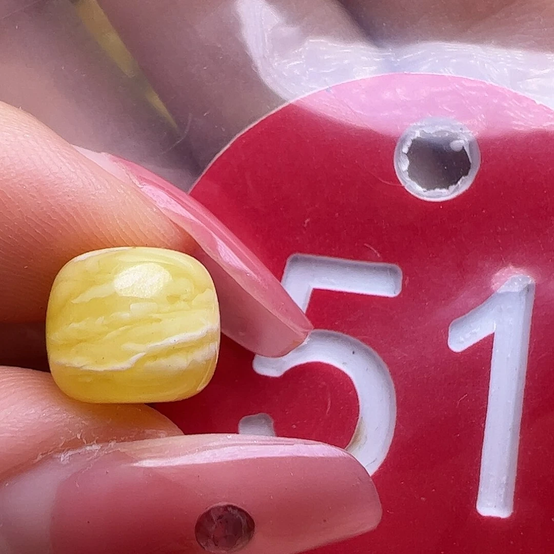 蜜蜡未镶嵌珠宝奇石微瑕9mm金瓷白虎皮老型