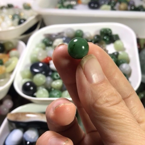 未镶嵌和田玉(糖玉)手机链