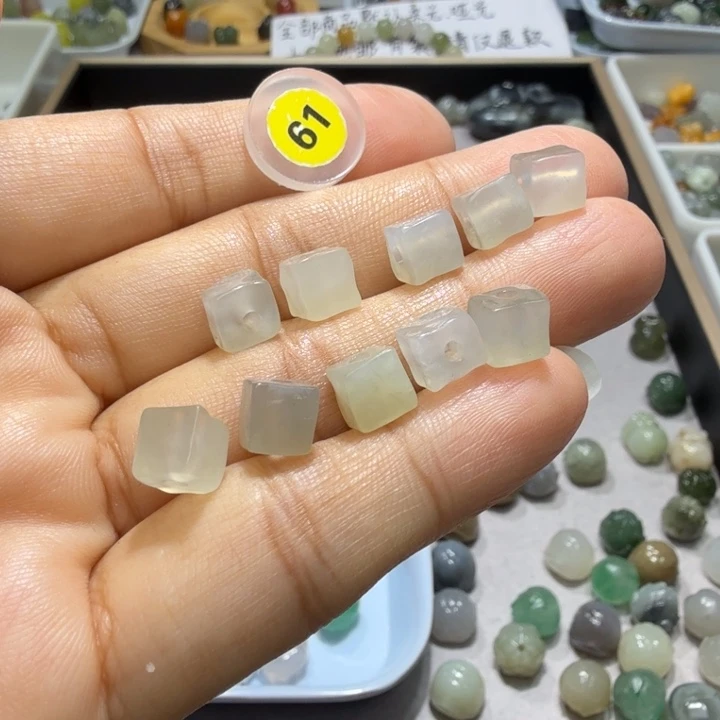 未镶嵌和田玉珠宝半成品卡七