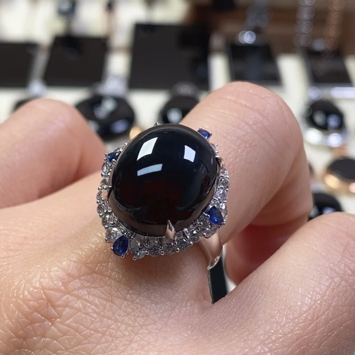 翡翠戒指18K金镶嵌缅甸天然翡翠墨翠