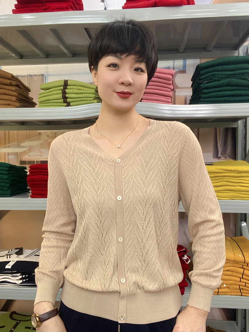 100%莱赛尔纤维提花烫钻工艺档次时尚百搭显瘦针织衫5353