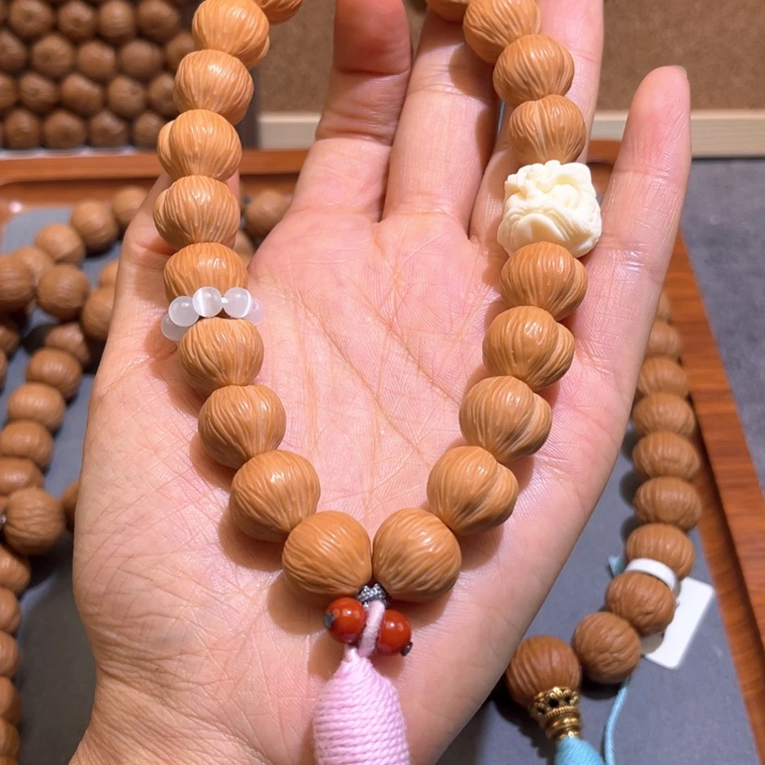 猴头核桃手串娟*屁桃精品手持