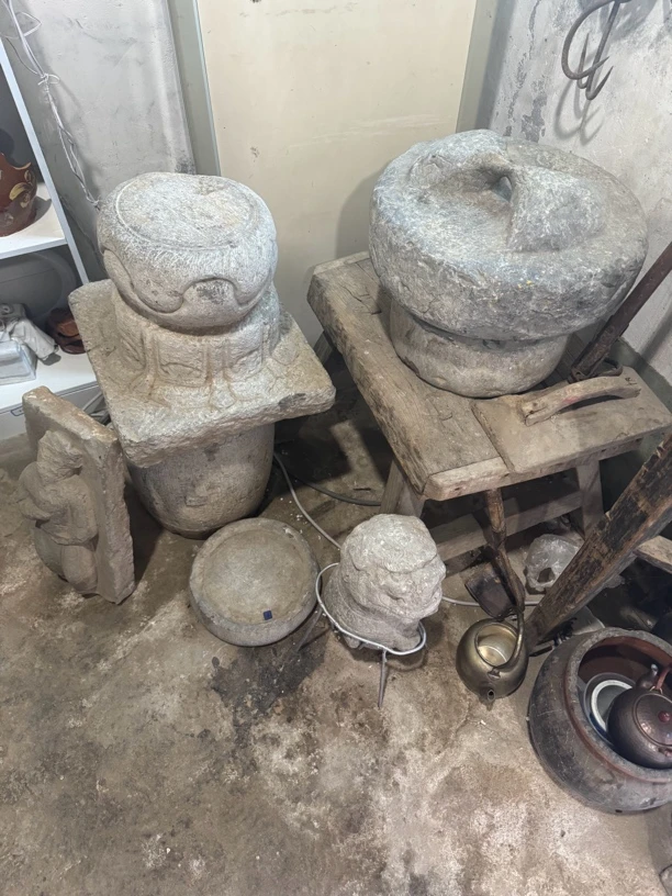 石头，，，，，，，，，，，，，