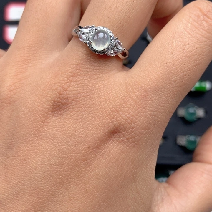 翡翠未镶嵌戒指戒指