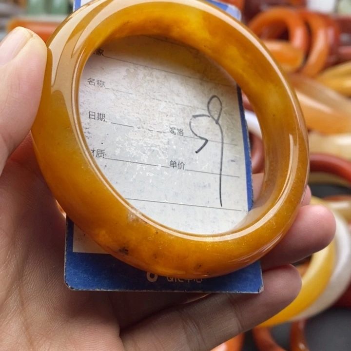 未镶嵌手镯石英质玉