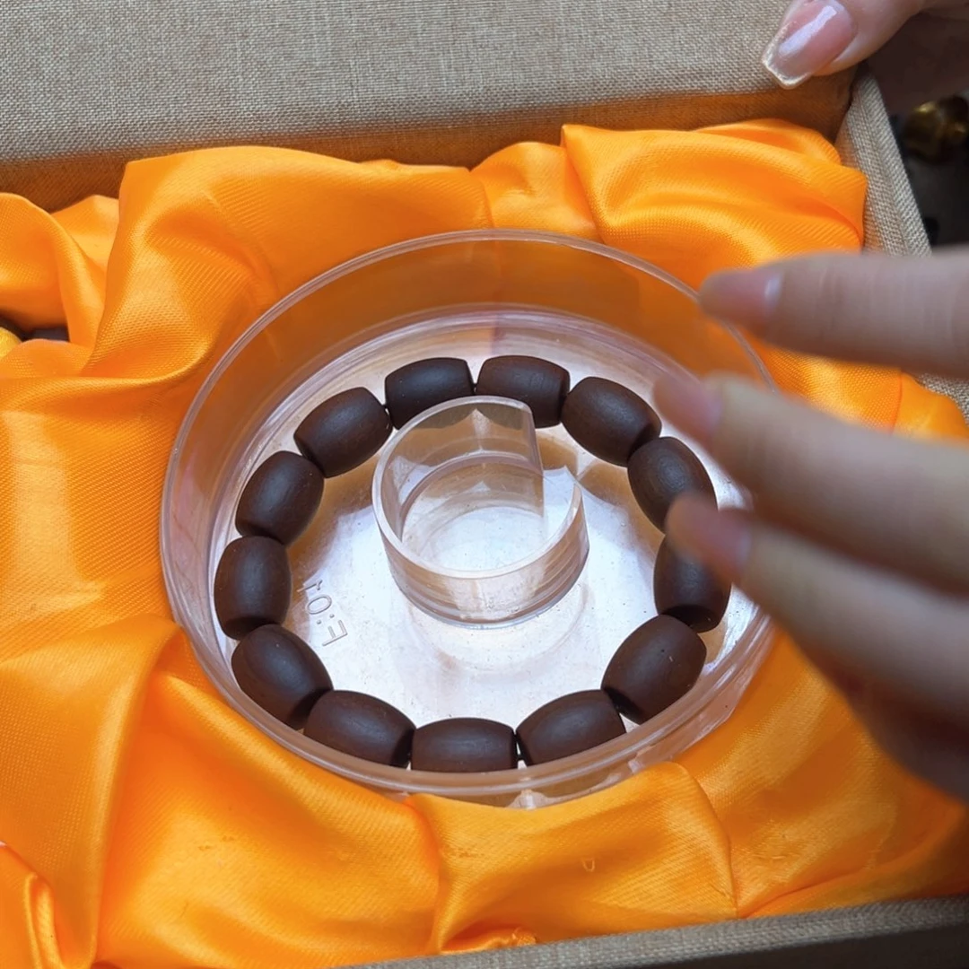 大叶紫檀（黑酸枝木类）