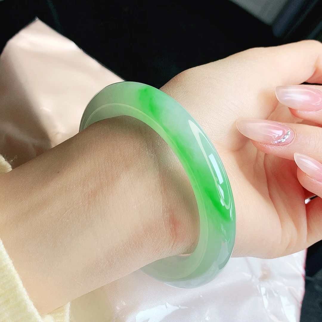 翡翠未镶嵌手镯缅甸天然a货翡翠手镯