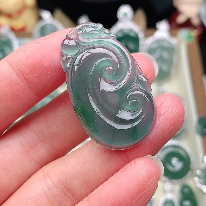 颈饰未镶嵌翡翠吊坠