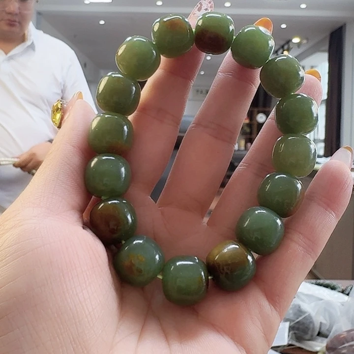 手链未镶嵌透闪石质玉