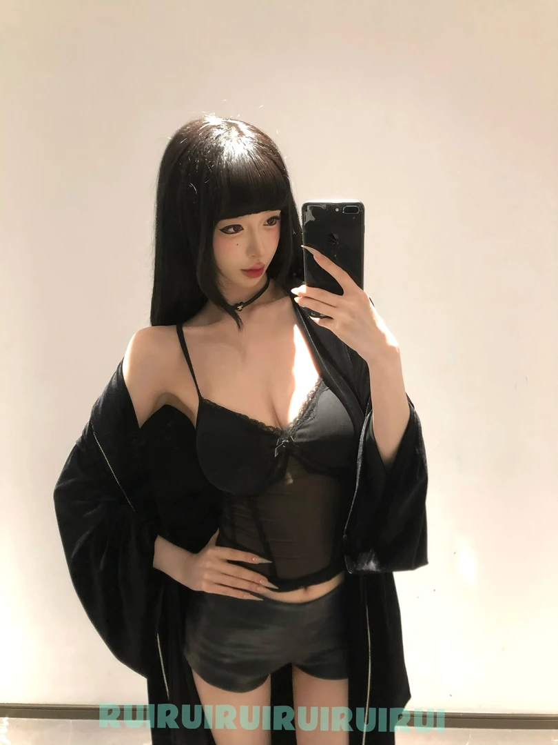 【RUI】蕾丝网纱吊带自带胸垫百搭早秋新款女装D0166