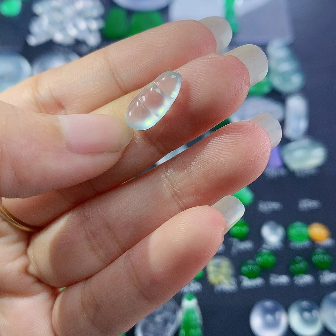 【闪购商品】翡翠颈饰未镶嵌白钢豆子