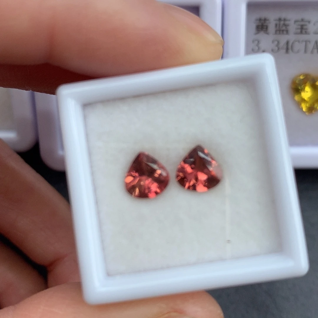 红色碧玺1.35克拉裸石未镶嵌