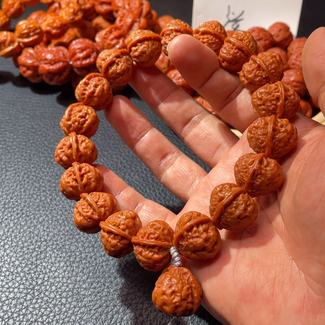 文玩核桃手串桃心