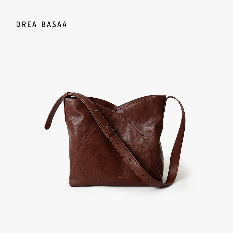 DREA BASAA半山花瓣流浪包头层植鞣牛皮中号大容量单肩斜跨通勤包