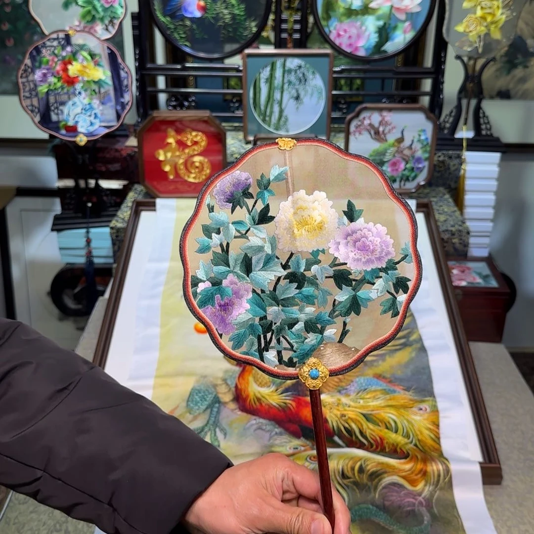 刺绣刺绣工艺精湛