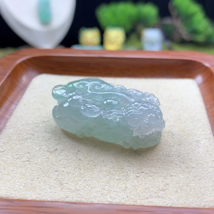 翡翠未镶嵌颈饰貔貅13