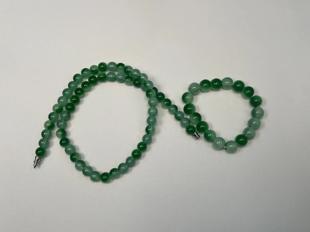 细节T42彰显出气质高贵与典雅美丽套装