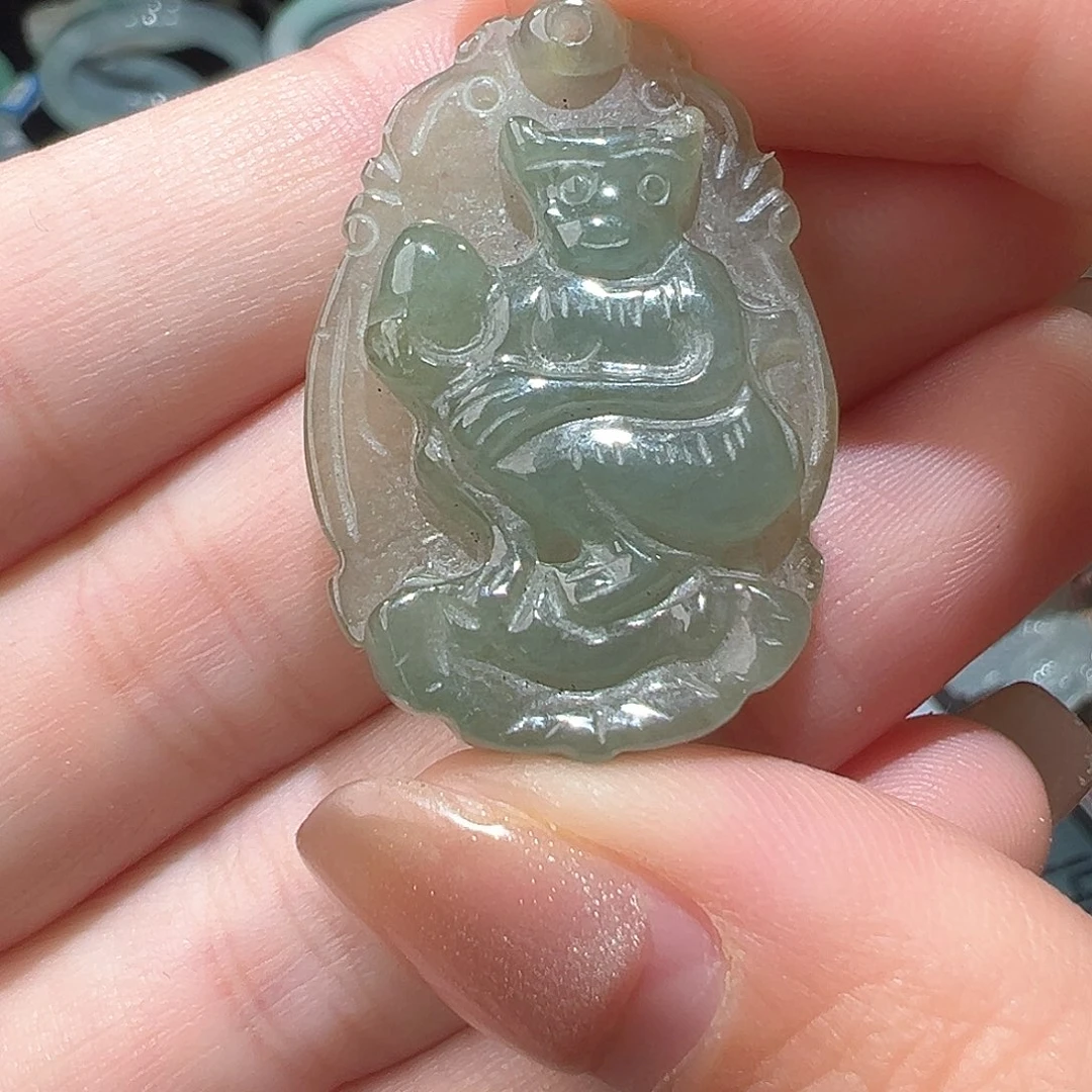 翡翠颈饰未镶嵌吊坠