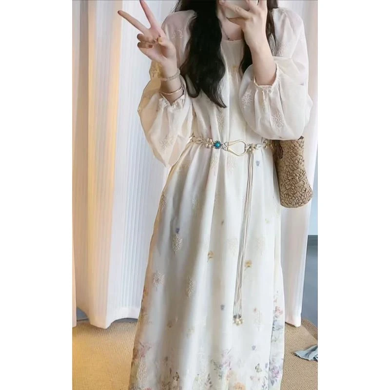 FAVMARTHA法式复古茶歇刺绣防晒连衣裙2025春夏季新款宽松显瘦超