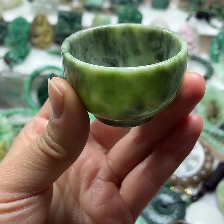 独山玉未镶嵌吊坠