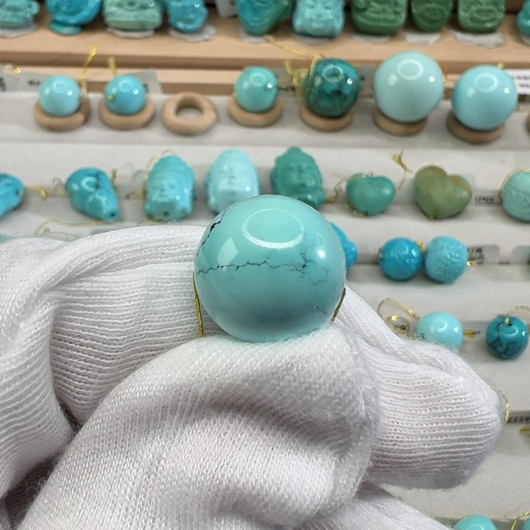 绿松石配饰未镶嵌