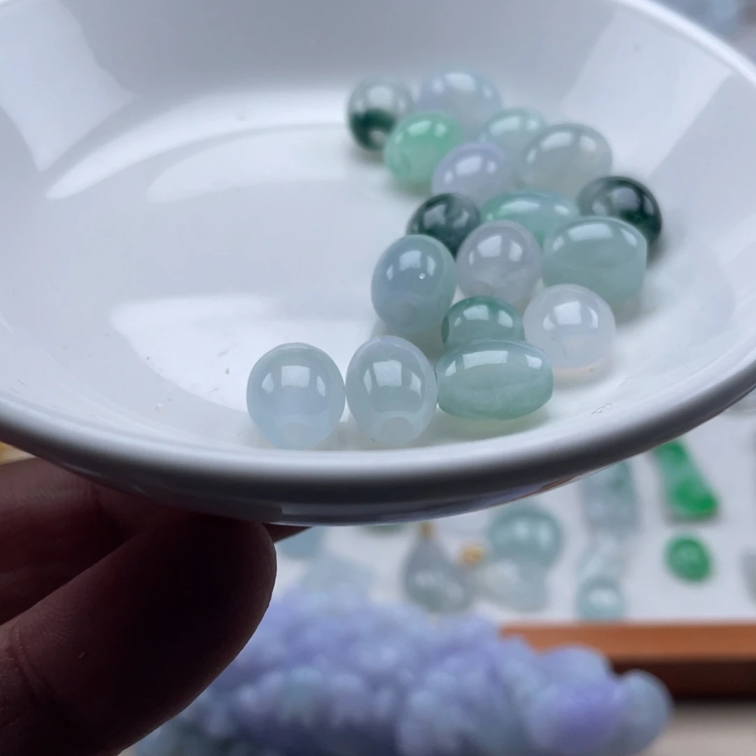 翡翠未镶嵌颈饰翡翠多样性发货一件